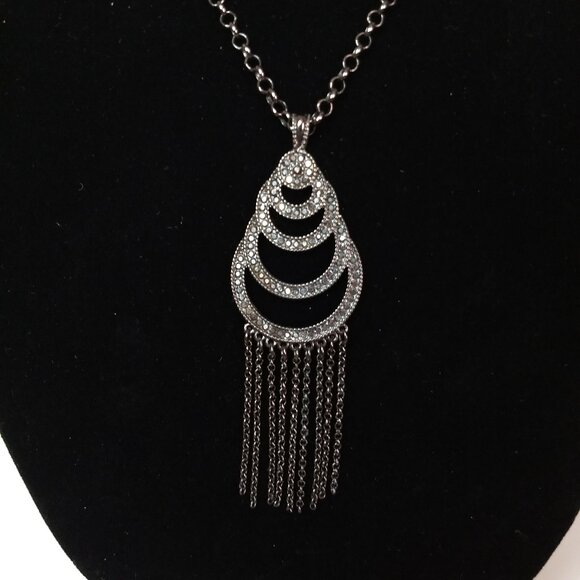 Liz Claiborne Black Tone Social Tower Rhinestone Dangle Fringe Pendant Statement - Picture 2 of 8